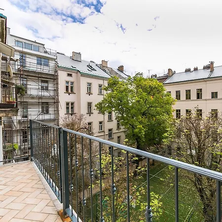 Apartment Stylish And Central Prague