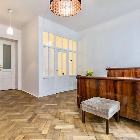 Stylish And Central
