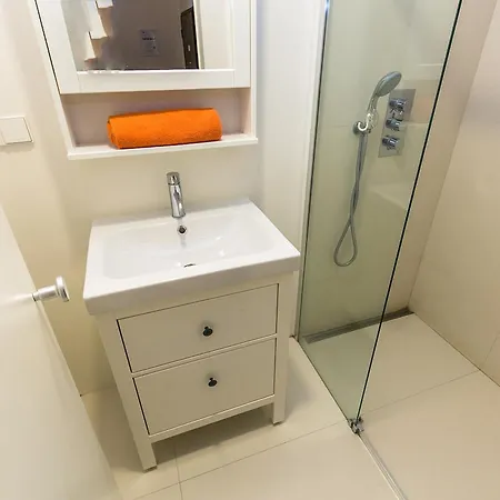 Stylish And Central Apartment Prague