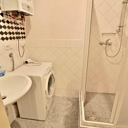 Stylish And Central Apartment Prague